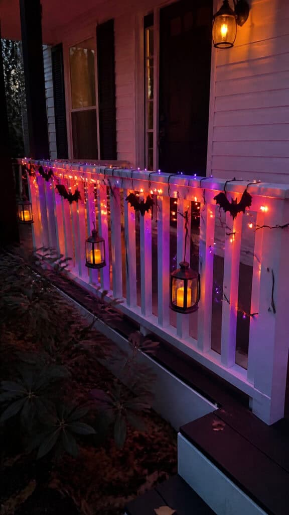 Railing-Mounted Light Displays