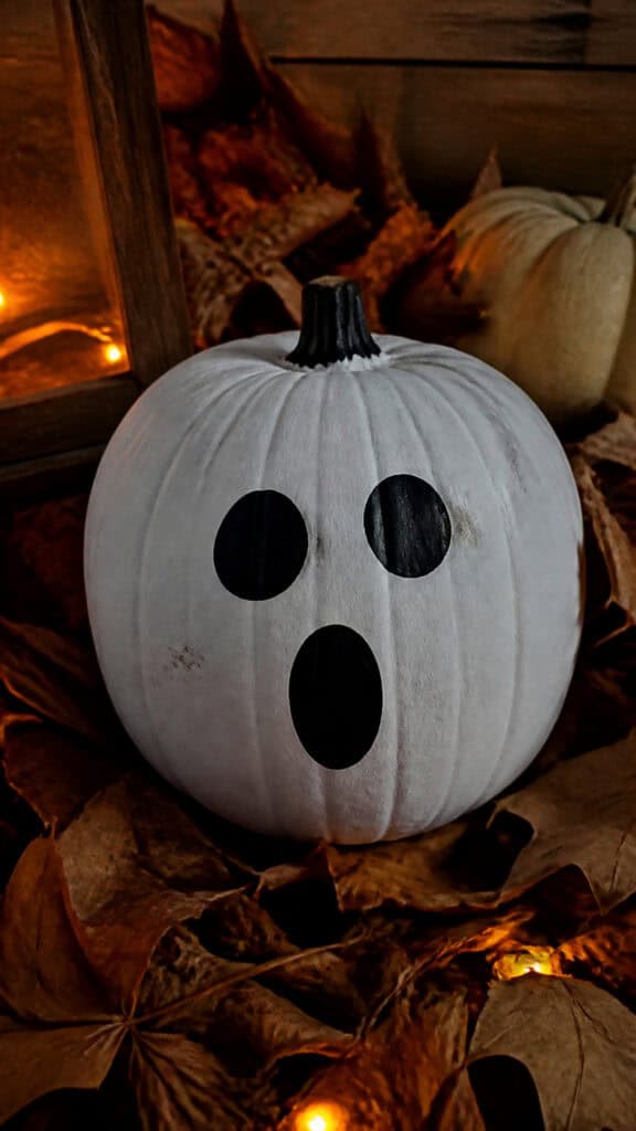 Classic Ghost Faces That Are Simply Boo-tiful